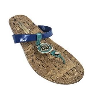 Dana Buchman D'alerica  Blue Thong Sandal Women's Size 8 w/Medallion